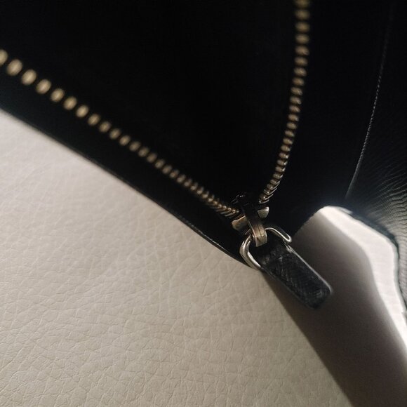 Prada Wallet Milano Black Leather Vinyl Long Metal Zipper Card Slots Pockets - Picture 14 of 15